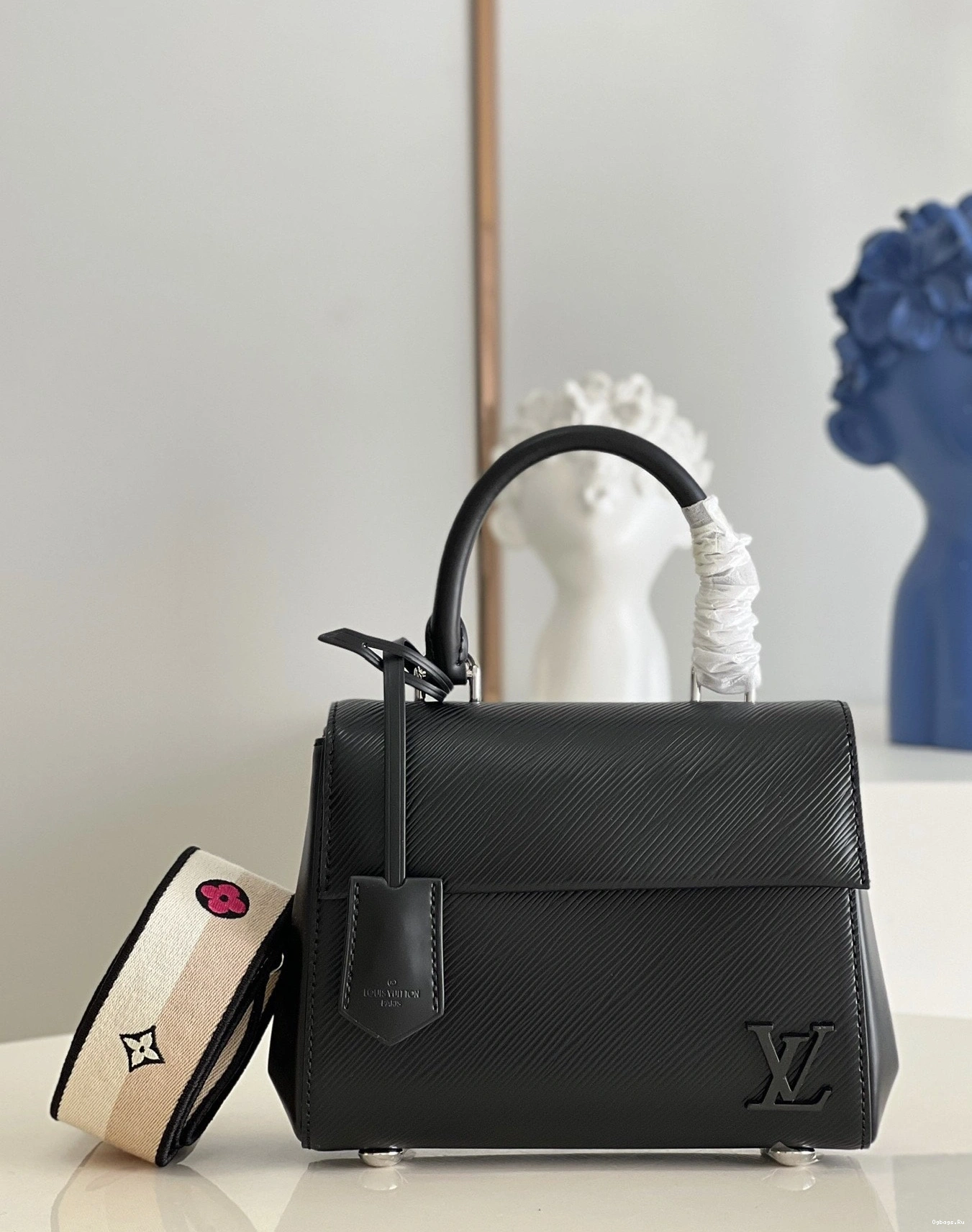 VUITTON CHANELUNY LOUIS MINI 0217